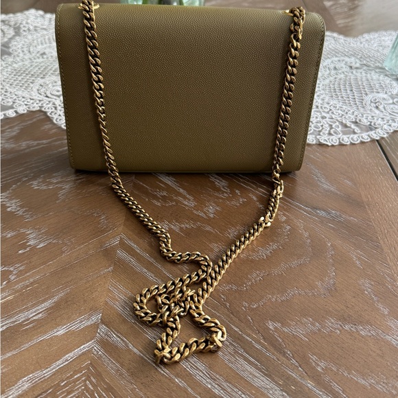 New SAINT LAURENT Hazel Green
Kate YSL Crossbody Bag in Grained Leather - Picture 4 of 7